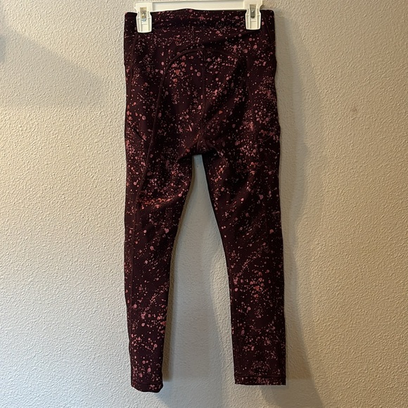 Athleta ultimate stash pocket splat Capri size XS - Picture 3 of 5